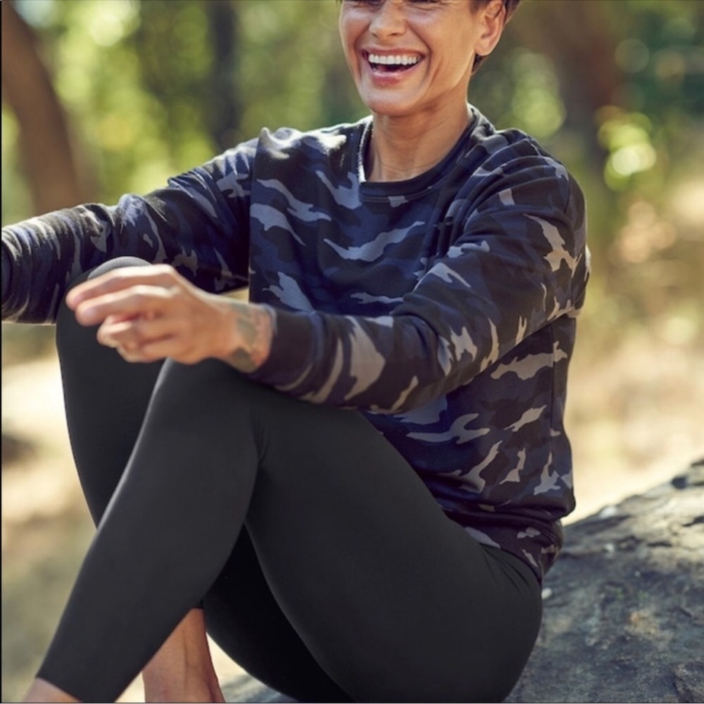 Athleta Studio To Street Pullover Camo Blue Black  Small